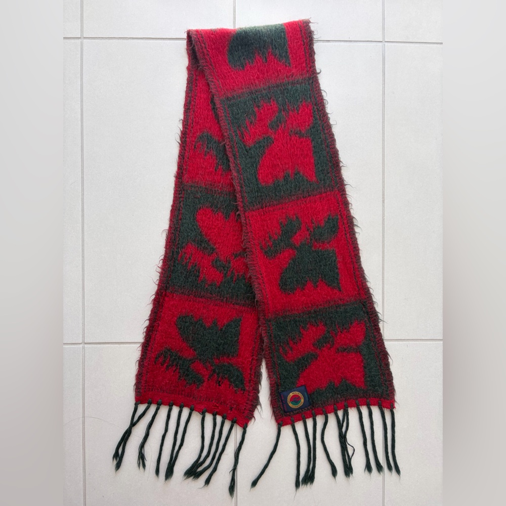 Moose Mountain Wool Red & Green Moose Pattern Knit Scarf – Fringed Winter Scarf